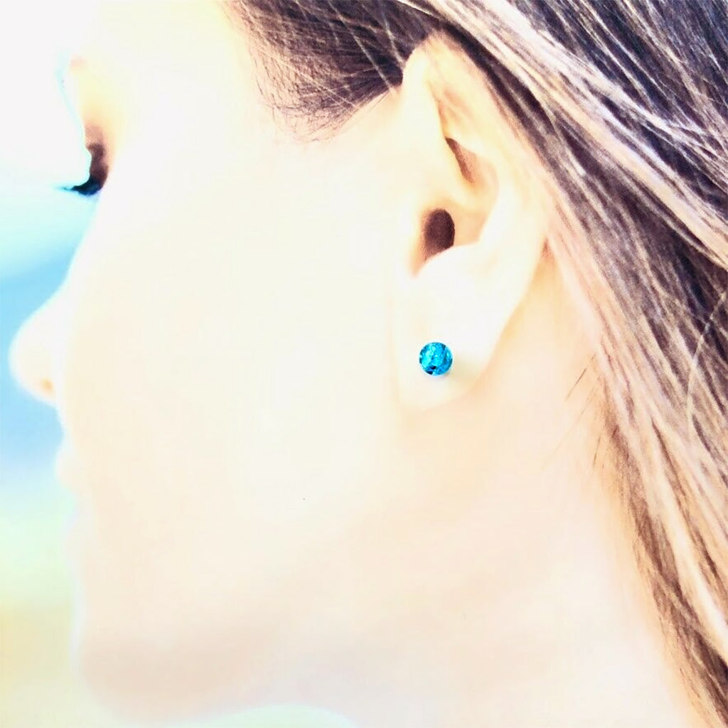 Miyako Blue Phosphorescent Okinawa 6mm Firefly glass Stud piercings
