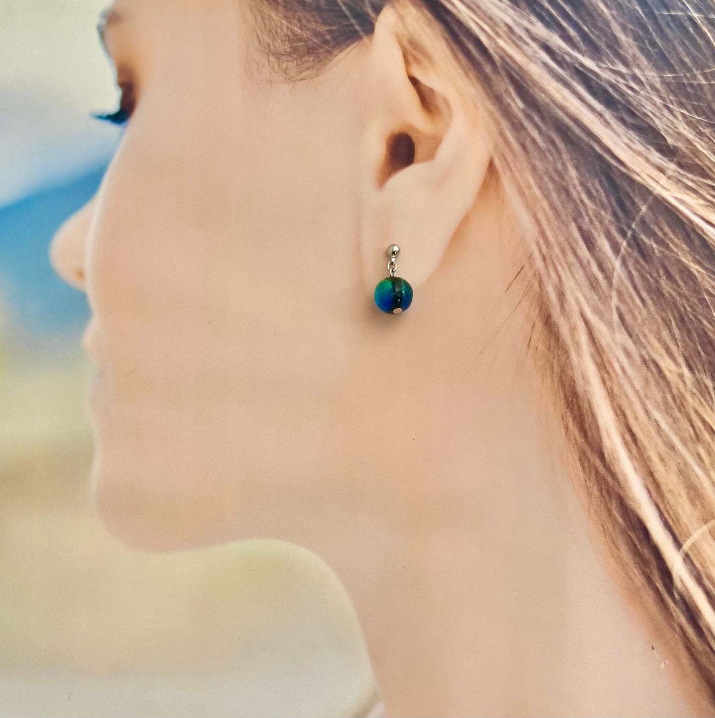 Kerama Blue Phosphorescent Okinawa 8mm Firefly glass Drop type swaying Stud piercing Titanium alloy