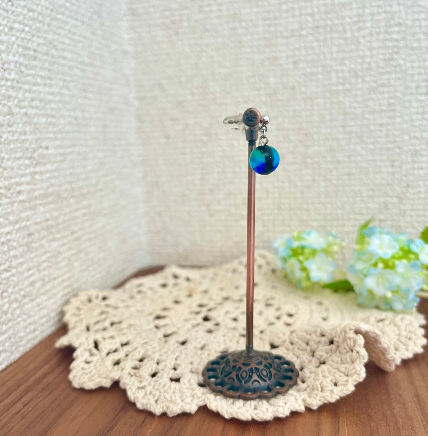 Kerama Blue Phosphorescent Okinawa 8mm Firefly glass Drop type swaying Stud piercing Titanium alloy