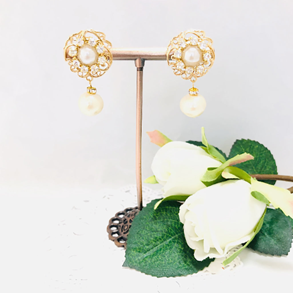 Cotton pearl gorgeous earrings for weddings